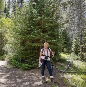 Meet your Posher, Monica